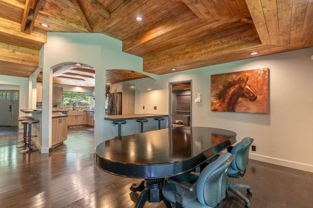 1305 River Rd, Modesto, CA 95351