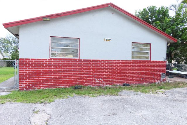 1602 Meridian Road, West Palm Beach, FL 33417