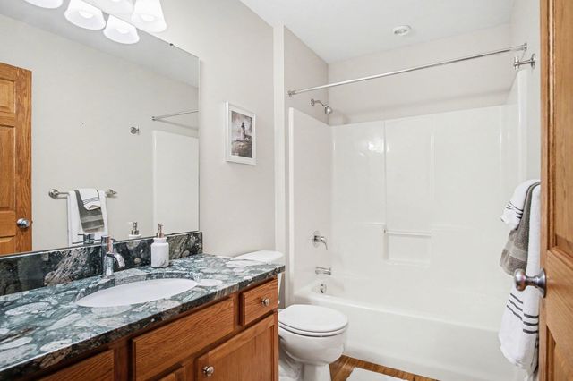 1215 Linwood Drive Nw, City Of Walker, MI 49534