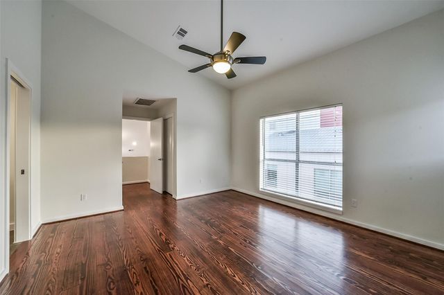 355 Sydnor Street, Houston, TX 77020