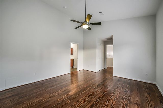 355 Sydnor Street, Houston, TX 77020