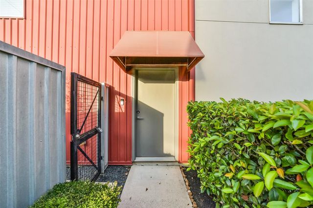 355 Sydnor Street, Houston, TX 77020