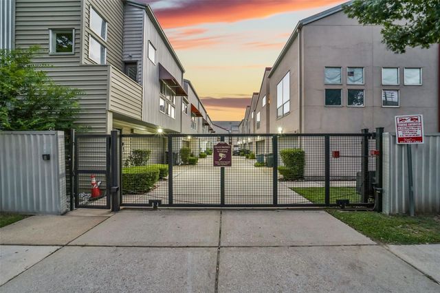 355 Sydnor Street, Houston, TX 77020