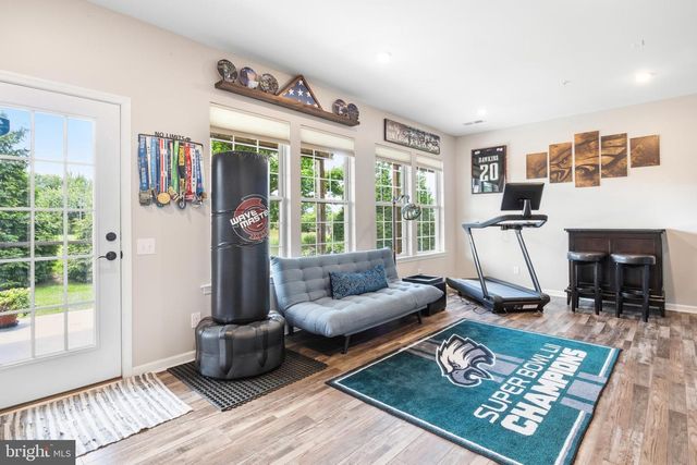 406 TALL OAKS DR, Warminster, PA 18974