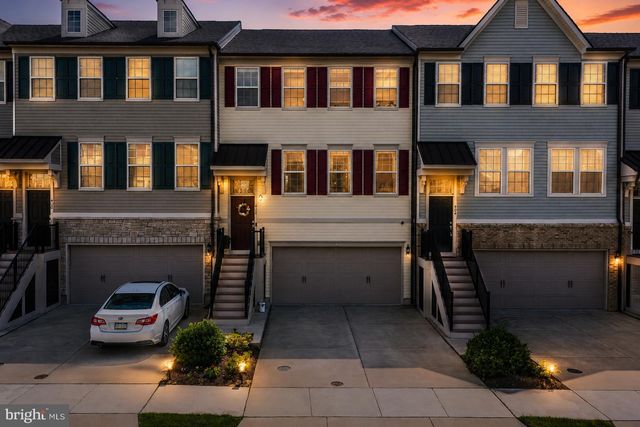406 TALL OAKS DR, Warminster, PA 18974