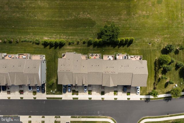 406 TALL OAKS DR, Warminster, PA 18974