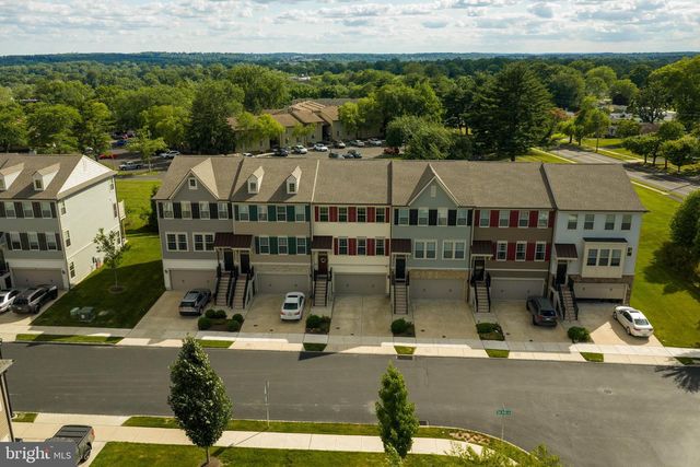 406 TALL OAKS DR, Warminster, PA 18974