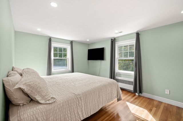65 Emerald Street, Quincy, MA 02169