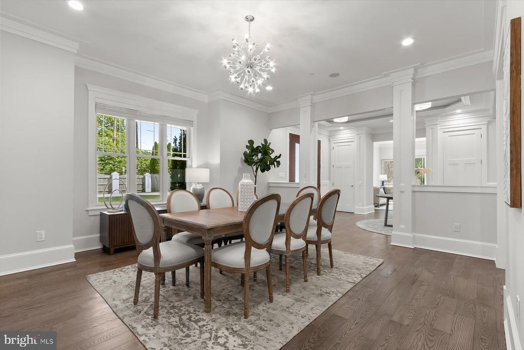 Image 13 of property listing at 11000 LUXMANOR ROAD, North Bethesda, MD 20852