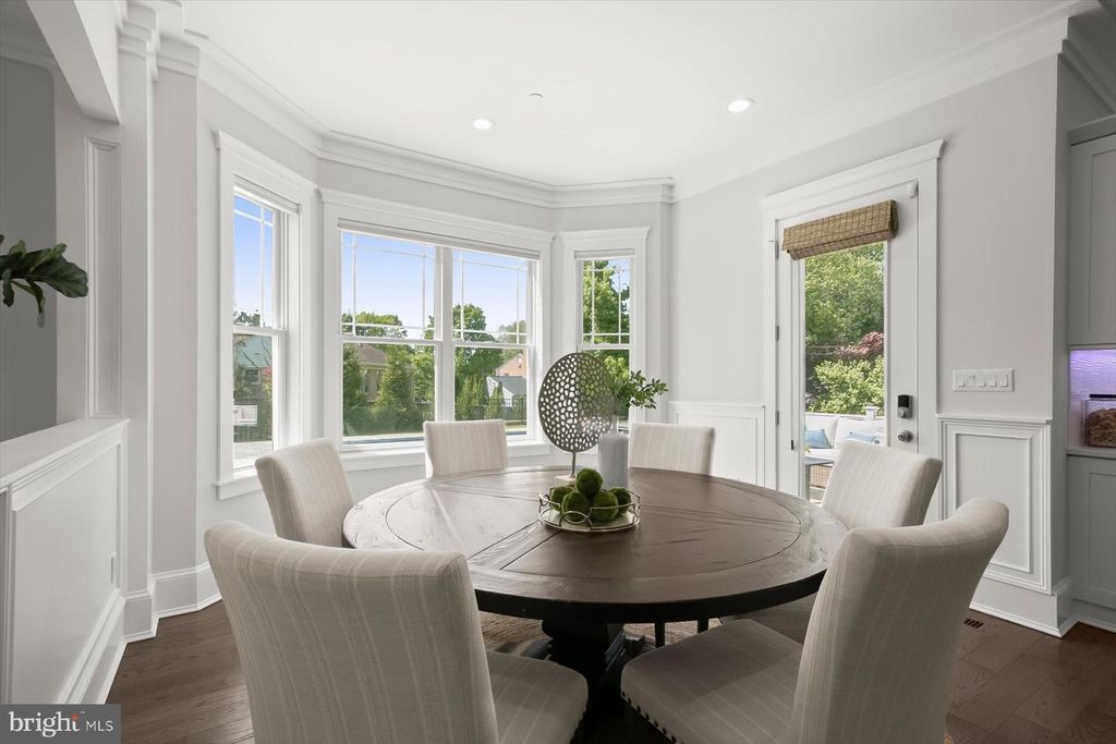 Image 29 of property listing at 11000 LUXMANOR ROAD, North Bethesda, MD 20852
