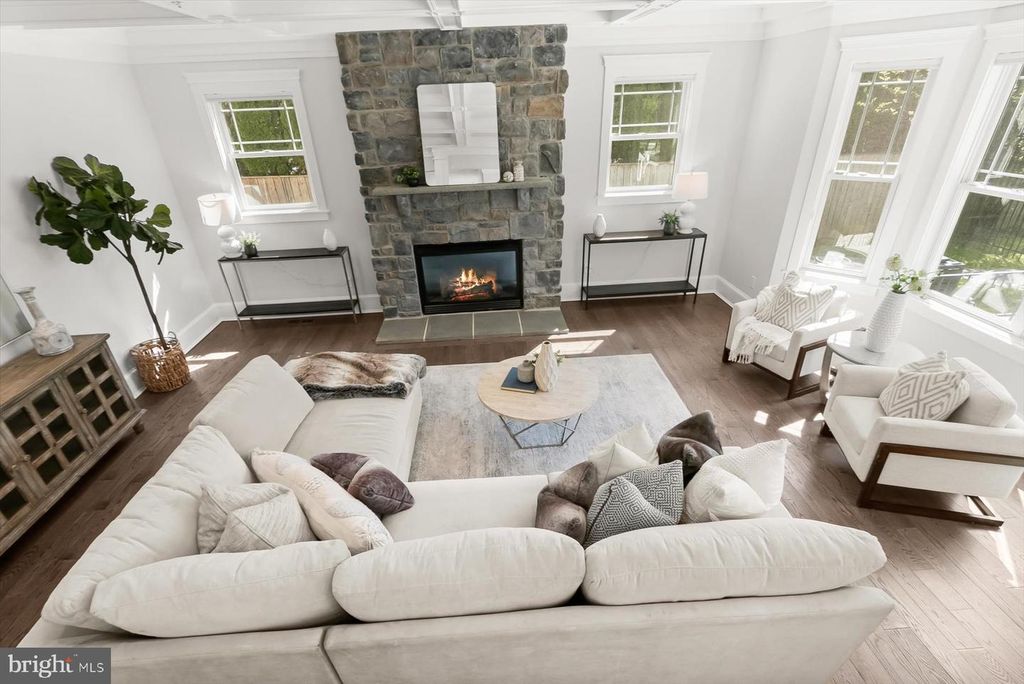 Image 38 of property listing at 11000 LUXMANOR ROAD, North Bethesda, MD 20852