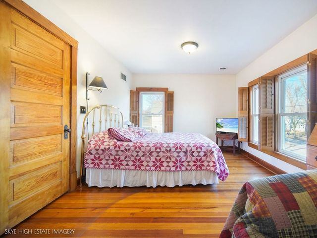 313 N Raynor Avenue, Joliet, IL 60435