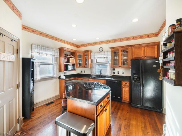 313 N Raynor Avenue, Joliet, IL 60435