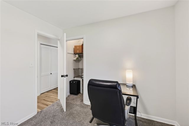 2058 Scenic Way, Akron, OH 44312