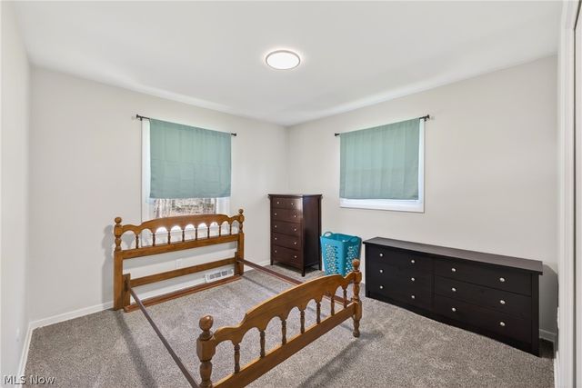 2058 Scenic Way, Akron, OH 44312