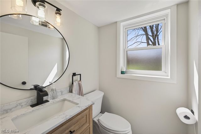 2058 Scenic Way, Akron, OH 44312