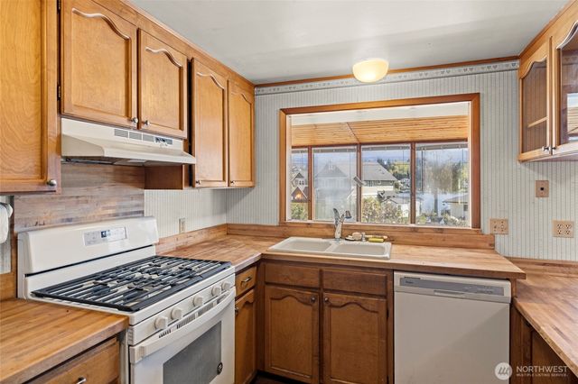 23143 Lanyard Lane, Mount Vernon, WA 98274