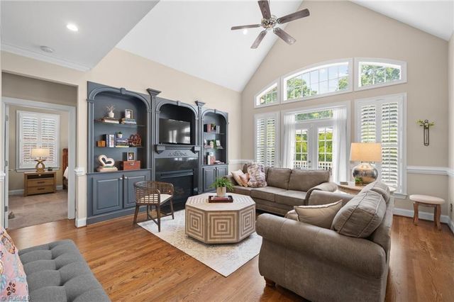 134 Carrington Lane, Winston-salem, NC 27107