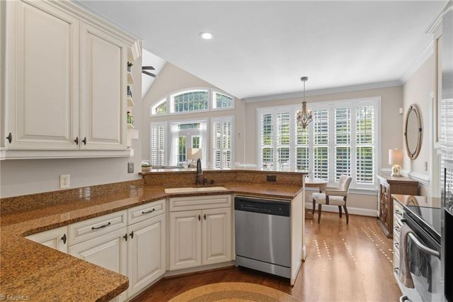 134 Carrington Lane, Winston-salem, NC 27107