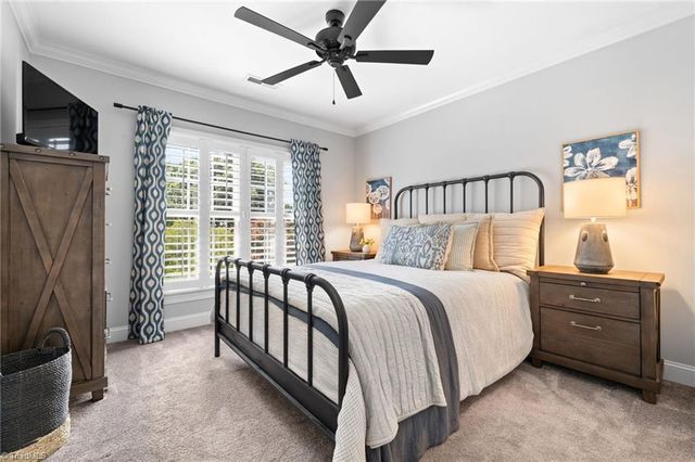 134 Carrington Lane, Winston-salem, NC 27107