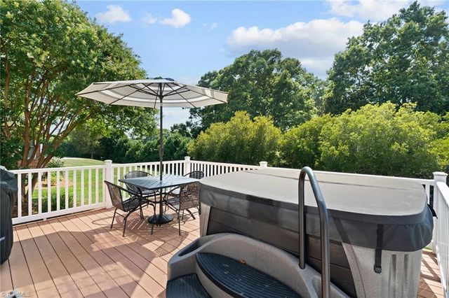 134 Carrington Lane, Winston-salem, NC 27107
