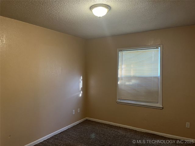 517 E 57th Street North, Tulsa, OK 74126