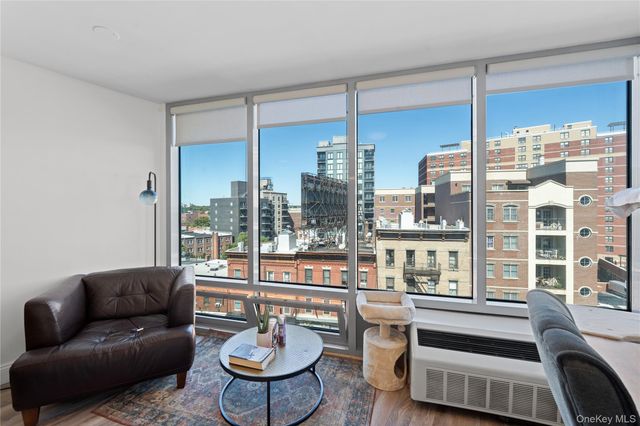 2818 Astoria Boulevard 602, Long Island City, NY 11102