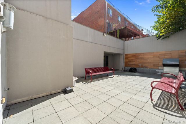 2818 Astoria Boulevard 602, Long Island City, NY 11102