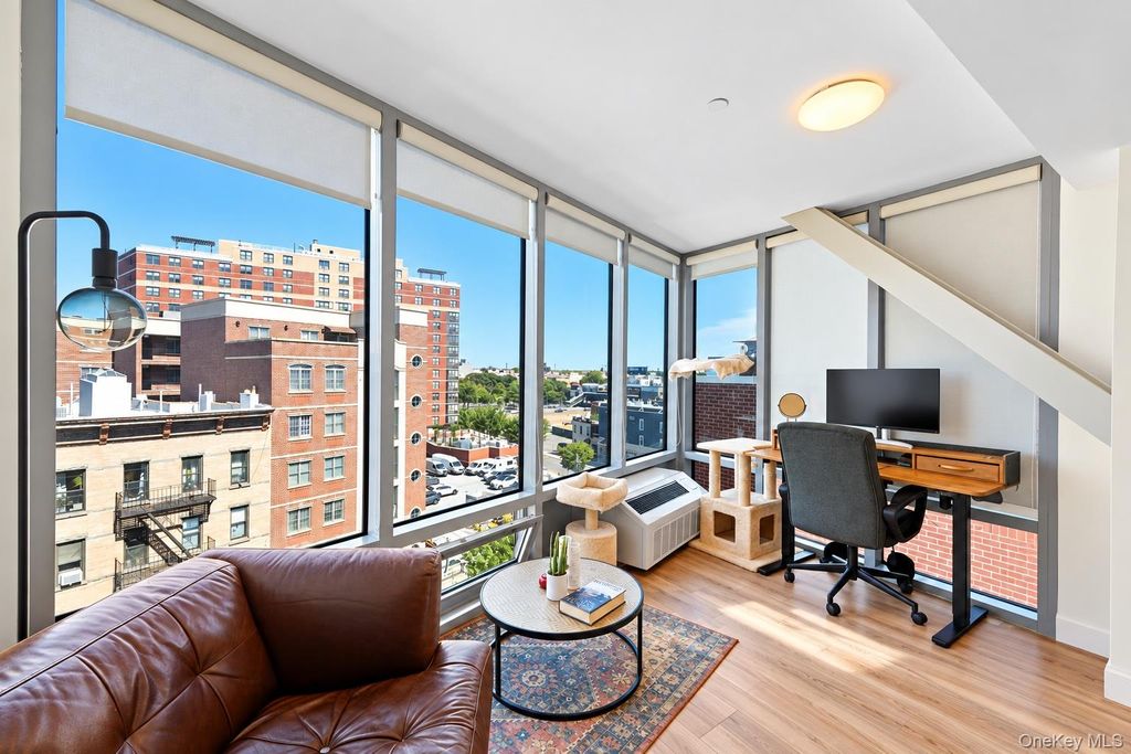 2818 Astoria Boulevard 602, Long Island City, NY 11102