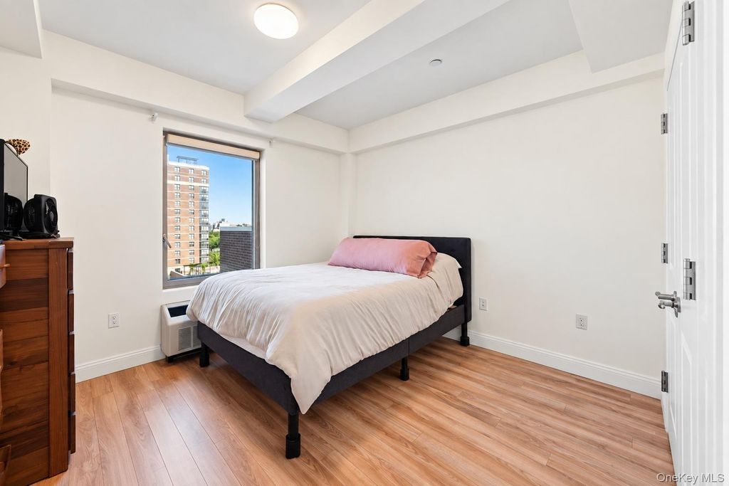 2818 Astoria Boulevard 602, Long Island City, NY 11102 — photo 5