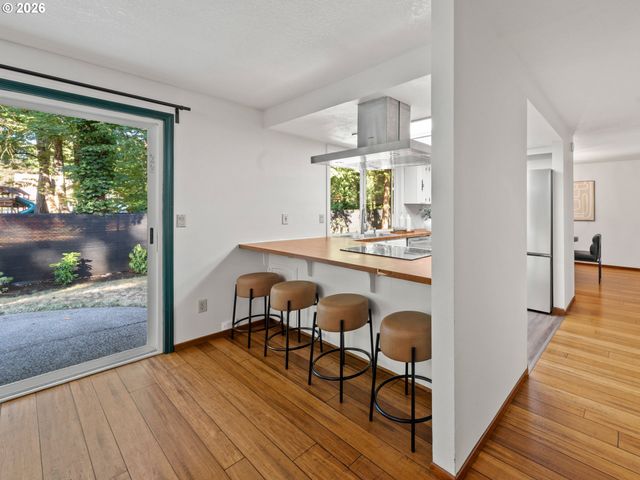 4724 LAMONT Ct, Lake Oswego, OR 97035