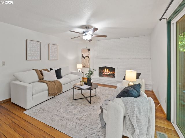 4724 LAMONT Ct, Lake Oswego, OR 97035