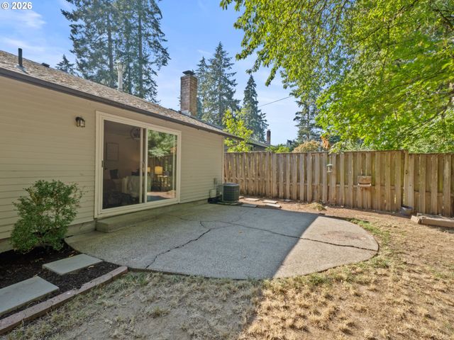 4724 LAMONT Ct, Lake Oswego, OR 97035