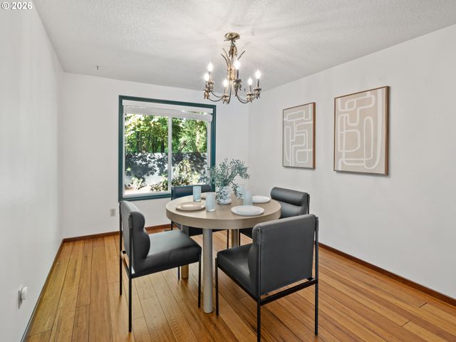 4724 LAMONT Ct, Lake Oswego, OR 97035