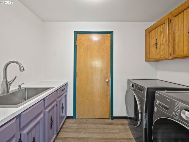 4724 LAMONT Ct, Lake Oswego, OR 97035