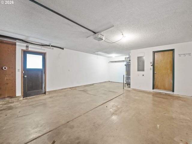 4724 LAMONT Ct, Lake Oswego, OR 97035