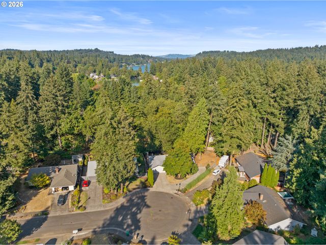 4724 LAMONT Ct, Lake Oswego, OR 97035