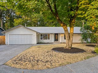 4724 LAMONT Ct, Lake Oswego, OR 97035