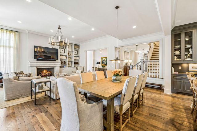 3719 Woodmont Blvd, Nashville, TN 37215