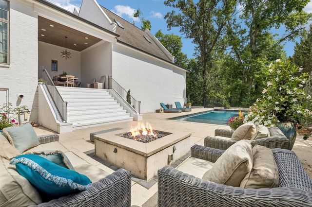 3719 Woodmont Blvd, Nashville, TN 37215