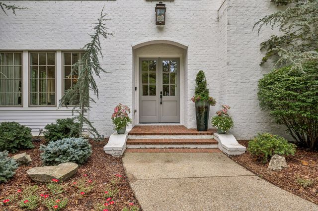 3719 Woodmont Blvd, Nashville, TN 37215