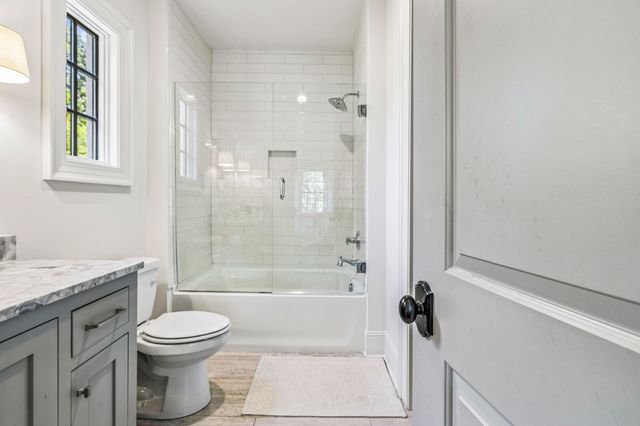 3719 Woodmont Blvd, Nashville, TN 37215