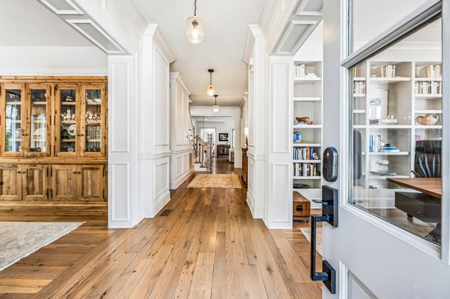 3719 Woodmont Blvd, Nashville, TN 37215