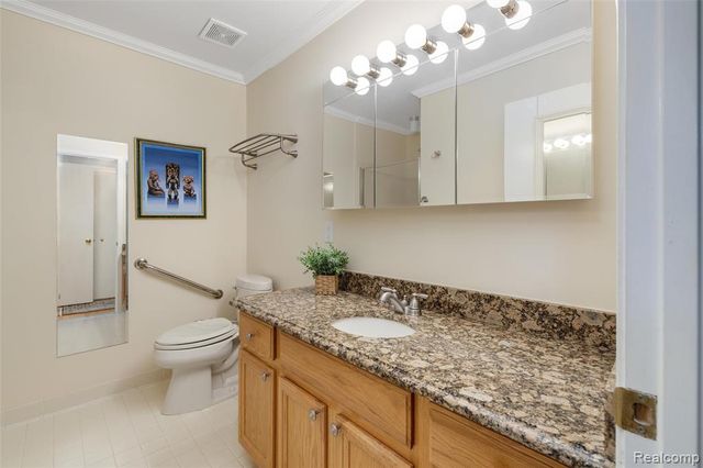 289 Shore Brook Lane 24, Walled Lake, MI 48390