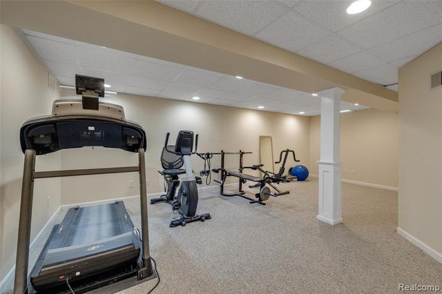 289 Shore Brook Lane 24, Walled Lake, MI 48390