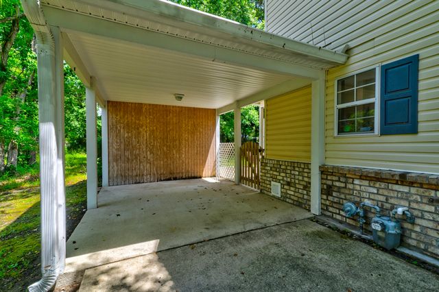 42 Woodleaf Court, Charleston, SC 29407