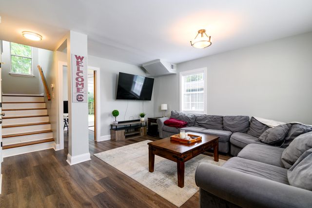 42 Woodleaf Court, Charleston, SC 29407