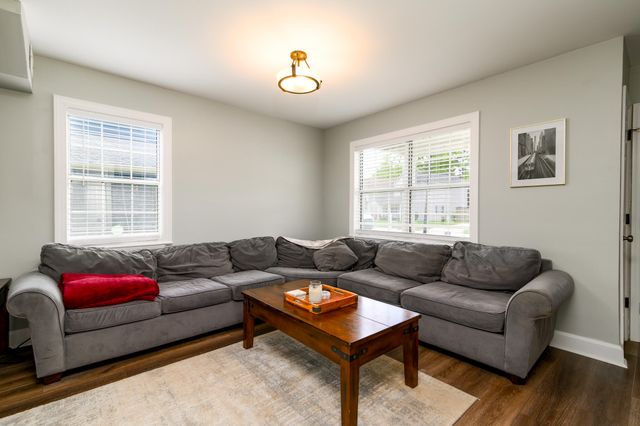 42 Woodleaf Court, Charleston, SC 29407