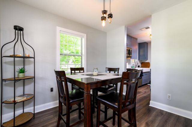 42 Woodleaf Court, Charleston, SC 29407