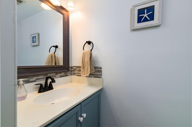 42 Woodleaf Court, Charleston, SC 29407